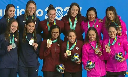 Medalla de bronce en final de 4×100 metros combinado femenino