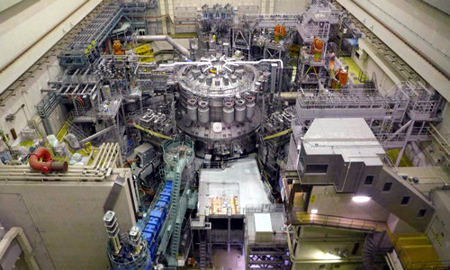 Japón pone en marcha el mayor reactor de fusión nuclear del mundo