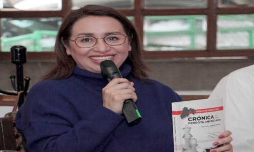 La gente quiere políticos comprometidos y con principios: Azucena Cisneros