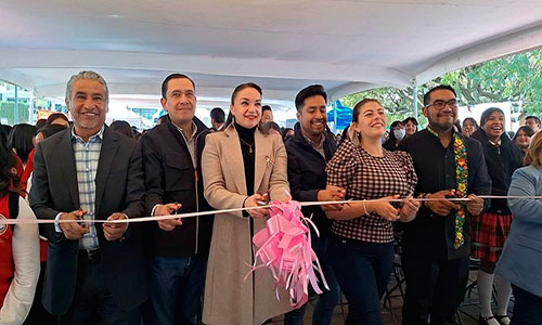 Ivette Topete inauguró la Expo-Profesiográfica