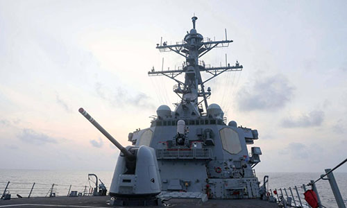 Hutíes atacan buques militares de EE.UU.