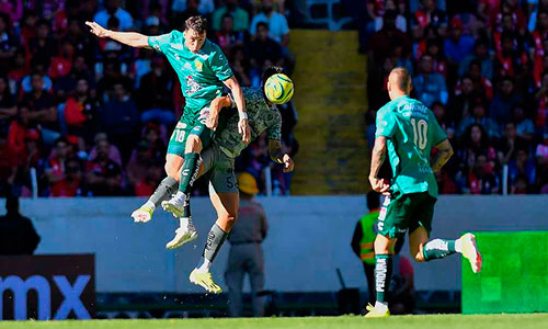León vence a Atlas con gol de último minuto