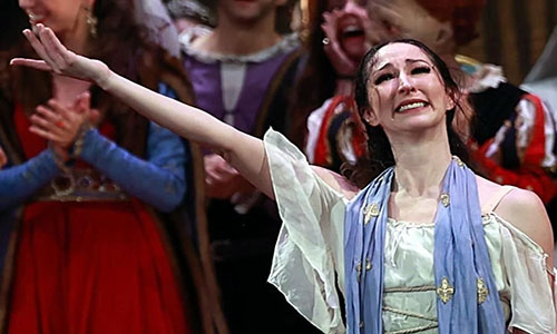 Emotiva despedida de Blanca Ríos de la Compañía Nacional de Danza
