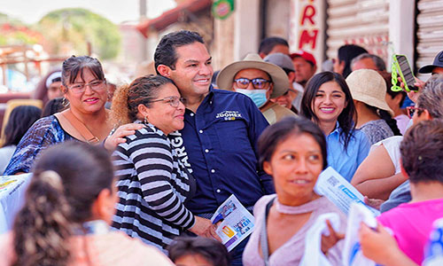 Enrique Vargas arranca campaña en Coacalco