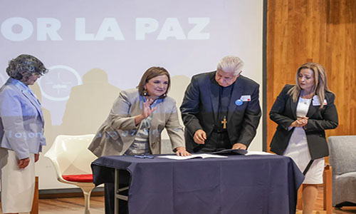 Xóchitl Gálvez Ruíz reconoció el trabajo de Iglesia católica por la paz