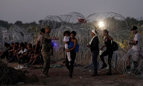 Suspenden la ley para detener migrantes