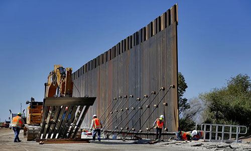 Avanza Texas con la construcción del muro fronterizo con México