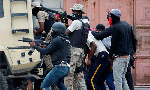 Pandillas atacan academia de policía en la capital haitiana
