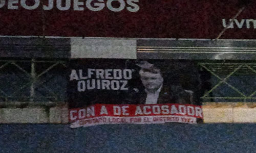 Colocan mantas contra el diputado Alfredo Quiroz de Metepec