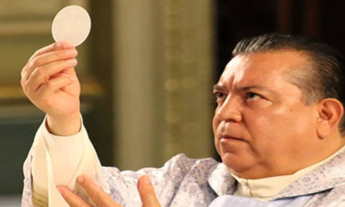 El Papa nombra obispo de Tenancingo al padre Víctor Carabés Chávez