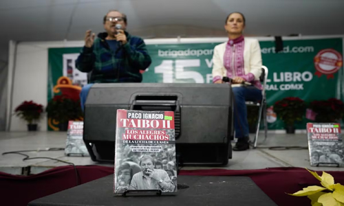 Presentan el libro de Francisco Ignacio Taibo II “Los alegres muchachos de la lucha de clases”