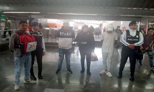 Detiene a 3 carteristas en metro Pantitlán