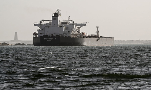 Petroleros se desvían del mar Rojo tras ataques de Estados Unidos y Reino Unido en Yemen