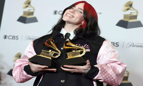 Billie Eilish lleva el fenómeno “Barbie” a los Grammy