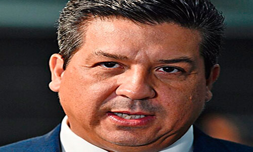 Giran nueva orden de aprehensión contra García Cabeza de Vaca