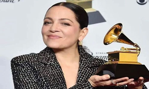 Natalia Lafourcade, la mujer Latinoamericana con más Grammys