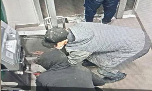 Delincuentes tratan de robar cajero automático
