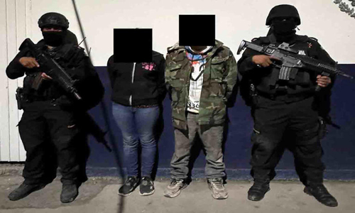 Capturan a pareja con droga y arma de uso exclusivo del Ejército en NL