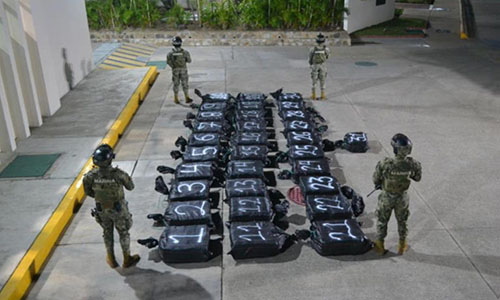 Marina asegura tres toneladas de cocaína frente a las costas de Acapulco