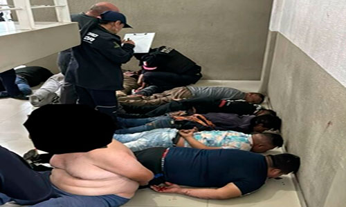 Policías enfrentan a integrantes de Resistencia Civil Pacífica en Nezahualcóyotl