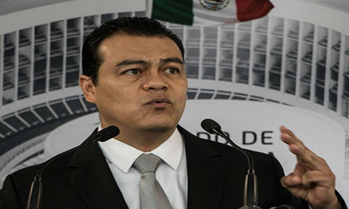 Juan Zepeda pide licencia al Senado para ser candidato plurinominal a diputado local del Edoméx