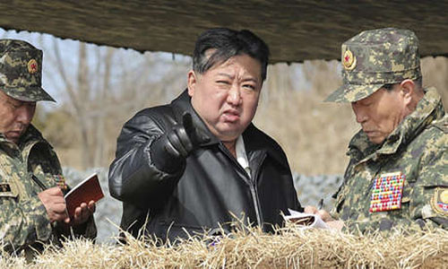 Kim Jong-un llama a “estar más preparados que nunca para una guerra”