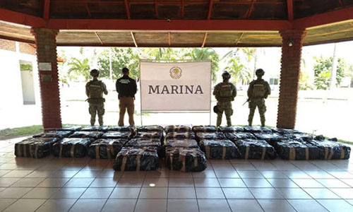 Marina asegura aproximadamente dos toneladas de cocaína