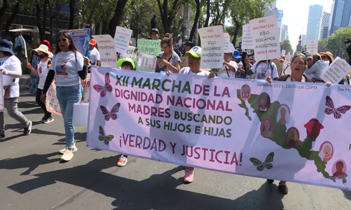 Buscadoras de desaparecidos conmemoran el Día de la Madre con protestas