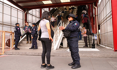 Operativo Violeta garantiza seguridad a mujeres en transporte público