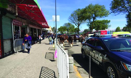 Limpian de ambulantes zona Terminal y Mercado Juárez