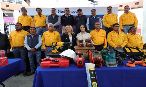 Huixquilucan entregó uniformes, equipo y maquinaria de trabajo a servidores públicos