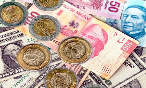 En último trimestre de AMLO como presidente, peso cae 7.7 %