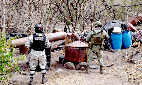 Autoridades militares desmantelan laboratorio clandestino