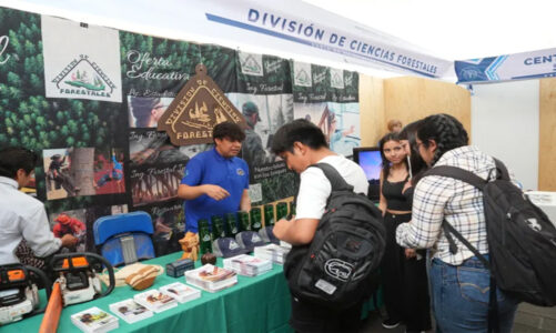 Arrancó la Feria de Orientación Profesional 2025 de la UACh