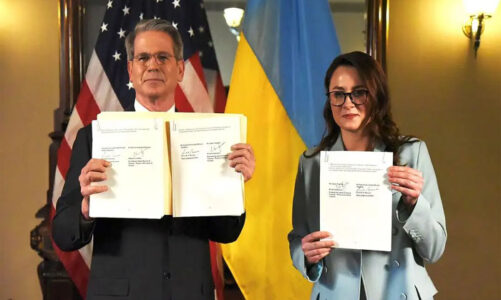 Ucrania y EU firman un acuerdo para el acceso a minerales ucranianos
