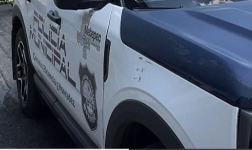 Se desata balacera tras asalto bancario en Metepec
