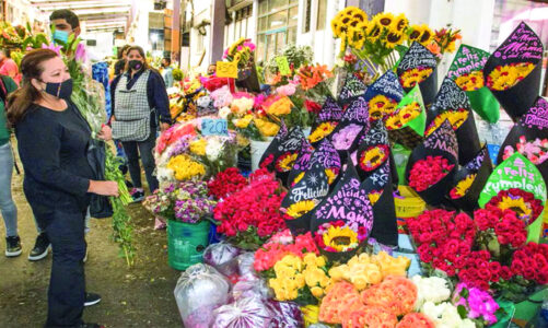 En el Valle de Toluca, más de 3 mil 500 mdp de derrama económica por Día de las Madres