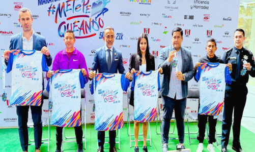 Fernando Flores presenta playera y medalla del Medio Maratón “Metepequeando”