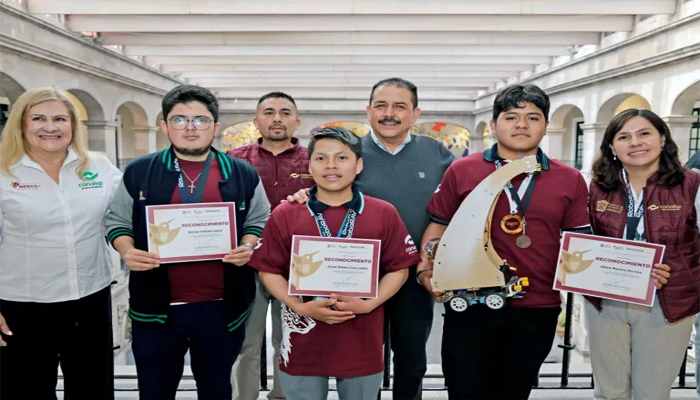 Estudiantes mexiquenses destacan en competencias internacionales de robótica
