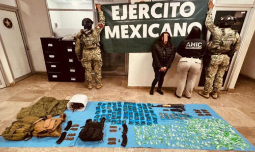 Detienen a mujer armada en Ciudad Obregón