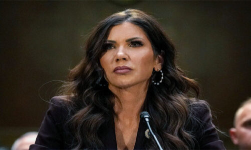 Destituye Trump a Kristi Noem como Secretaria de Seguridad