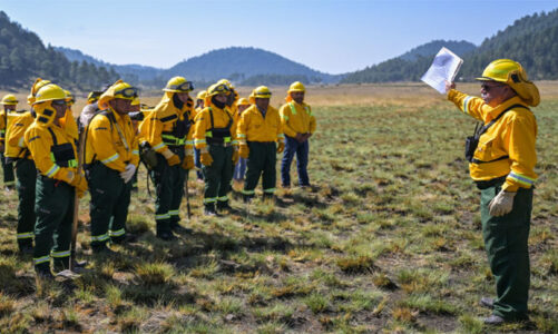 Capacitan a brigadistas ejidales, comunales y voluntarios para combatir el fuego