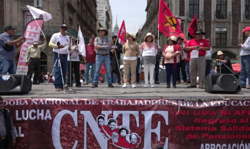 CNTE anuncia primer paro nacional