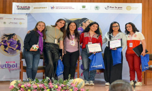 Impulsa Ricardo Moreno el desarrollo del futbol femenil con foro especializado