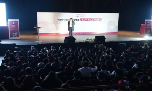 Tlalnepantla lleva pláticas preventivas a escuelas enfocadas a detectar violencia en parejas jóvenes