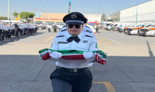 En Ixtapaluca fortalecen valores cívicos en la corporación policiaca