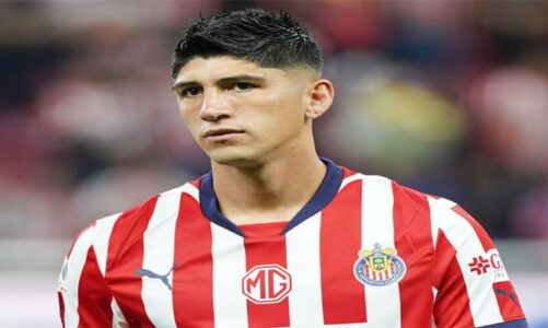 Chivas confirma la salida de Alan Pulido