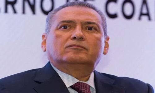 Senado aprueba licencia de Manlio Fabio Beltrones