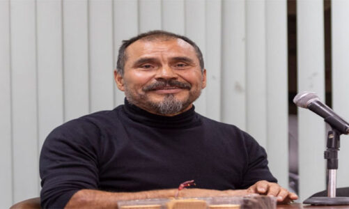 Noé Hernández compartió experiencia profesional con estudiantes de Artes Teatrales de UAEMéx