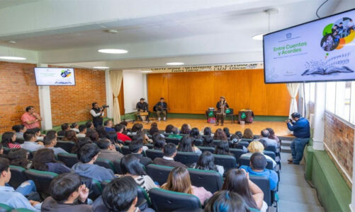 Historias y música inspiran a juventudes universitarias en Atlacomulco